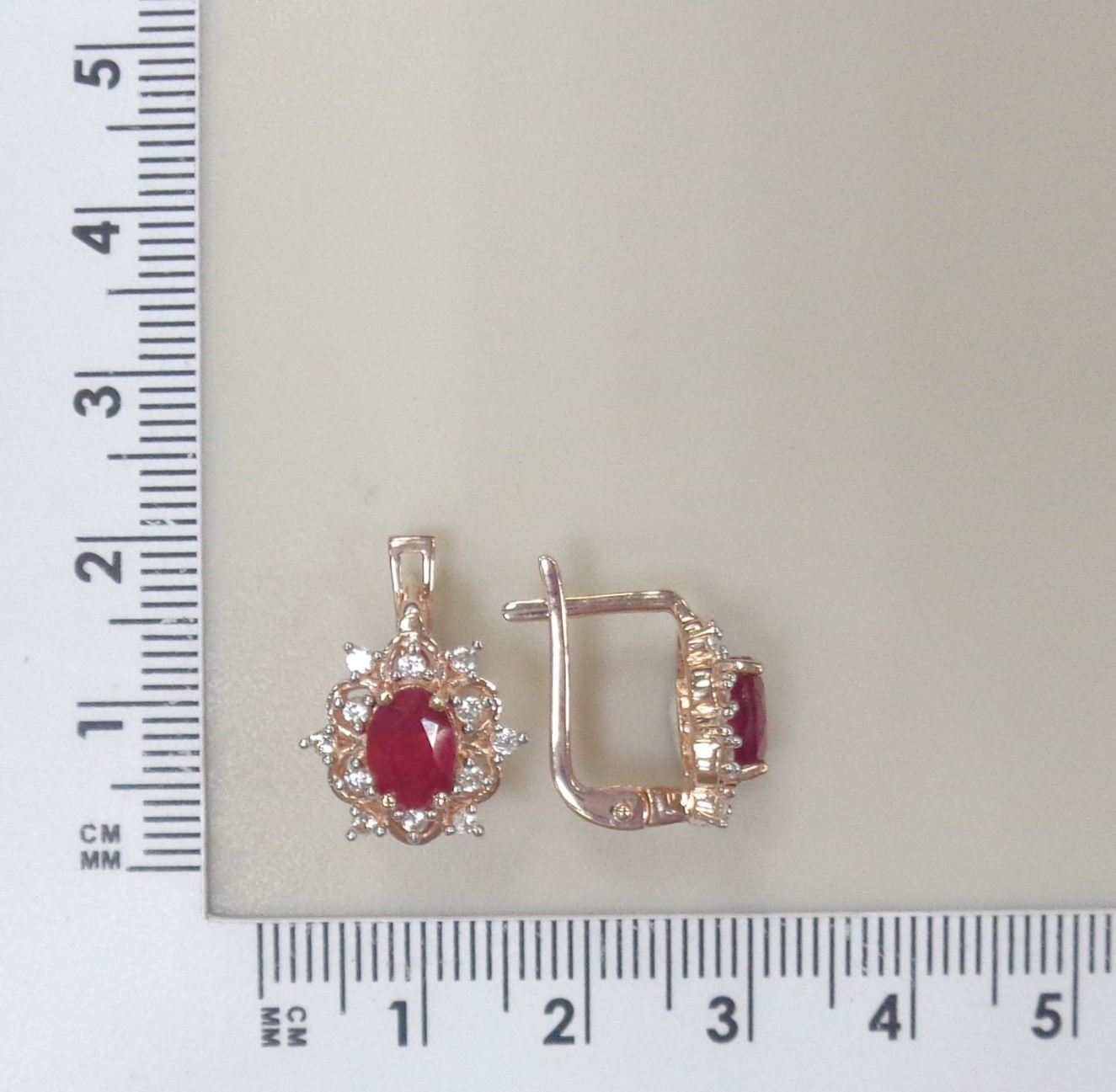 Серебряные серьги с рубинами